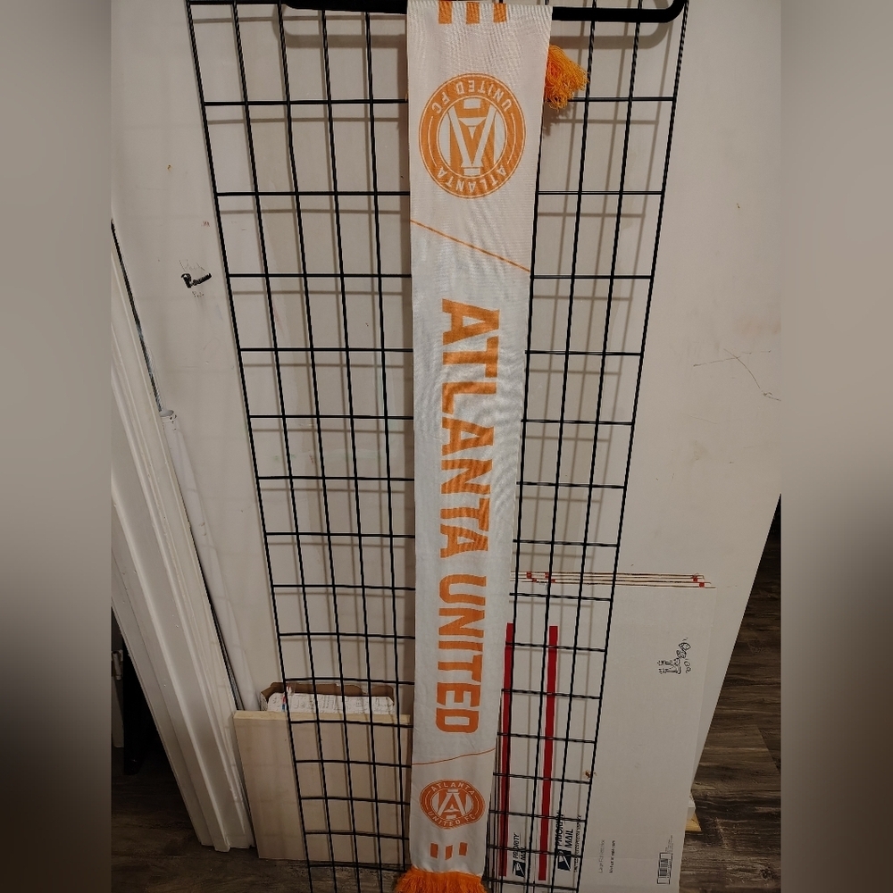 Atlanta United FC Ruffneck Scarves King Peach Scarf